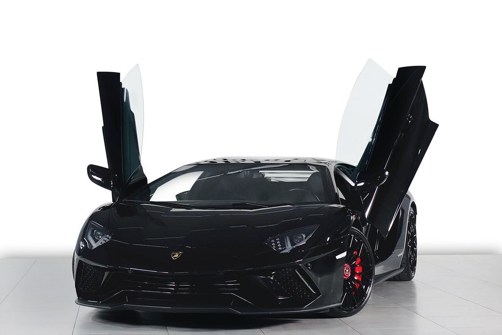 Lamborghini Aventador LP 740-4 S | BLACK EDITION | CAPRISTO 