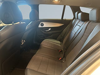 Mercedes-Benz E 300 T de 4M Avantgarde Drag Navi Widescreen Bkamera S&V – bild 13