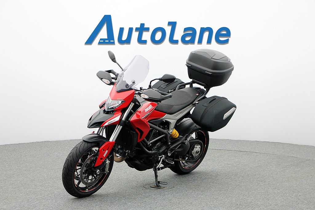 Ducati Hypermotard 821 SP * Nya däck Nyservad*