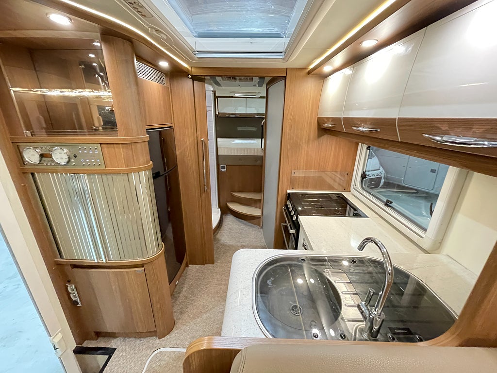 Bürstner Argos 747 /ALDE / Hyd-stöd / AC / Drag / Litium / Inverter / Aut - Bürstner