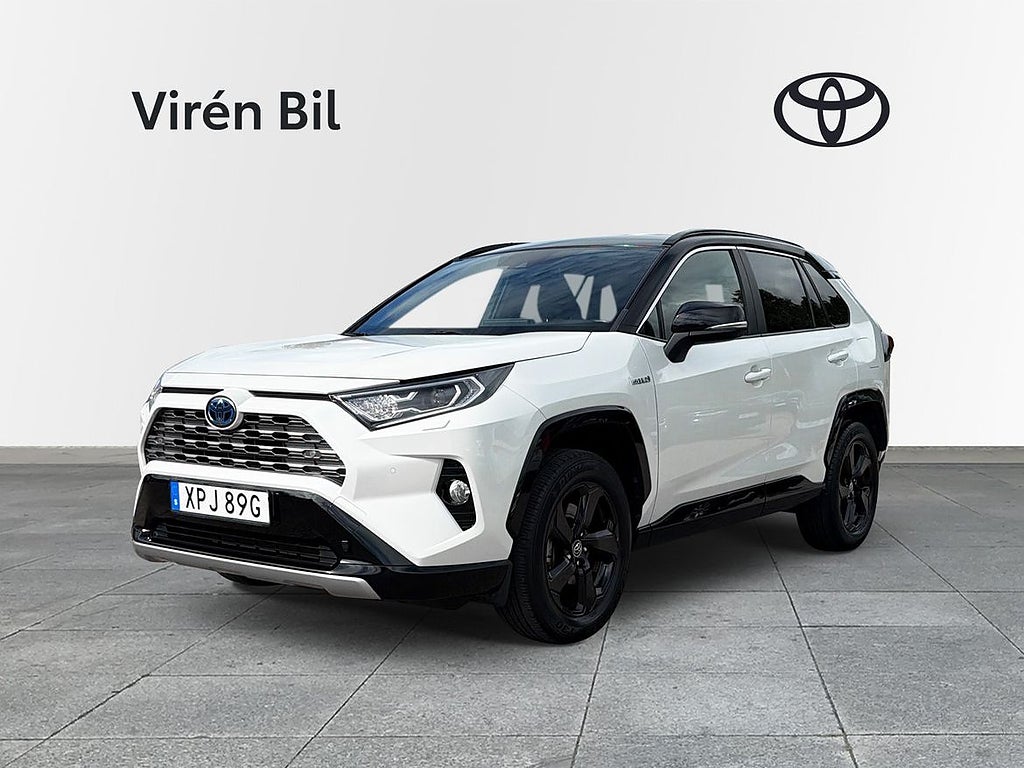 Toyota RAV4 FWD Style JBL Navi (Vhjul)