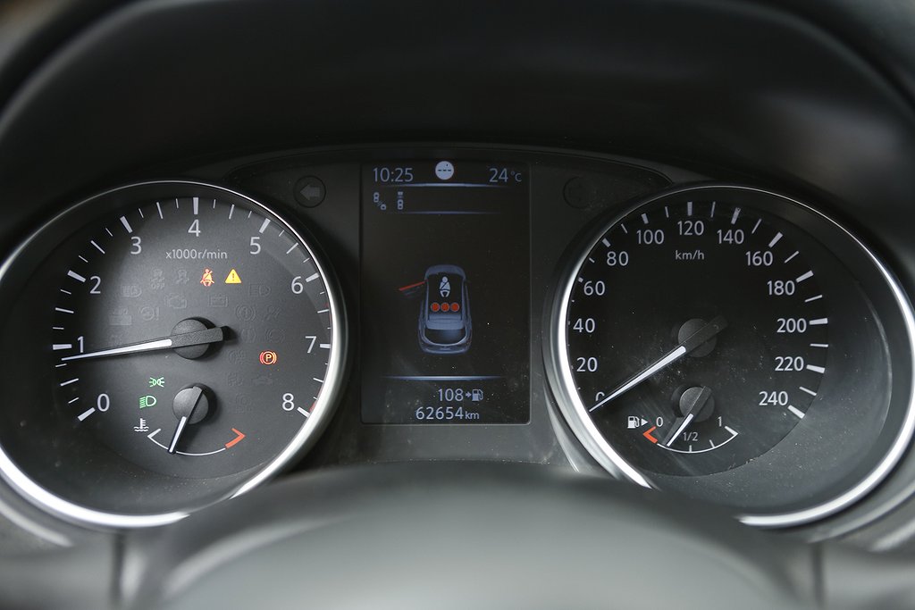 Nissan Qashqai 1,2 DIG-T 115hk Navi 360° Kamera Dragkrok 2018
