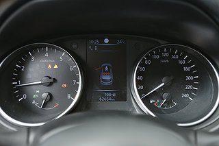 SUV Nissan Qashqai 23 av 26