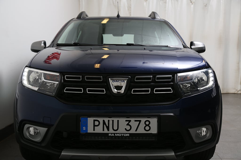 Dacia Sandero Stepway 0,9 TCe PhII Navi P-Sensorer Extraljus Motorvärm 2019