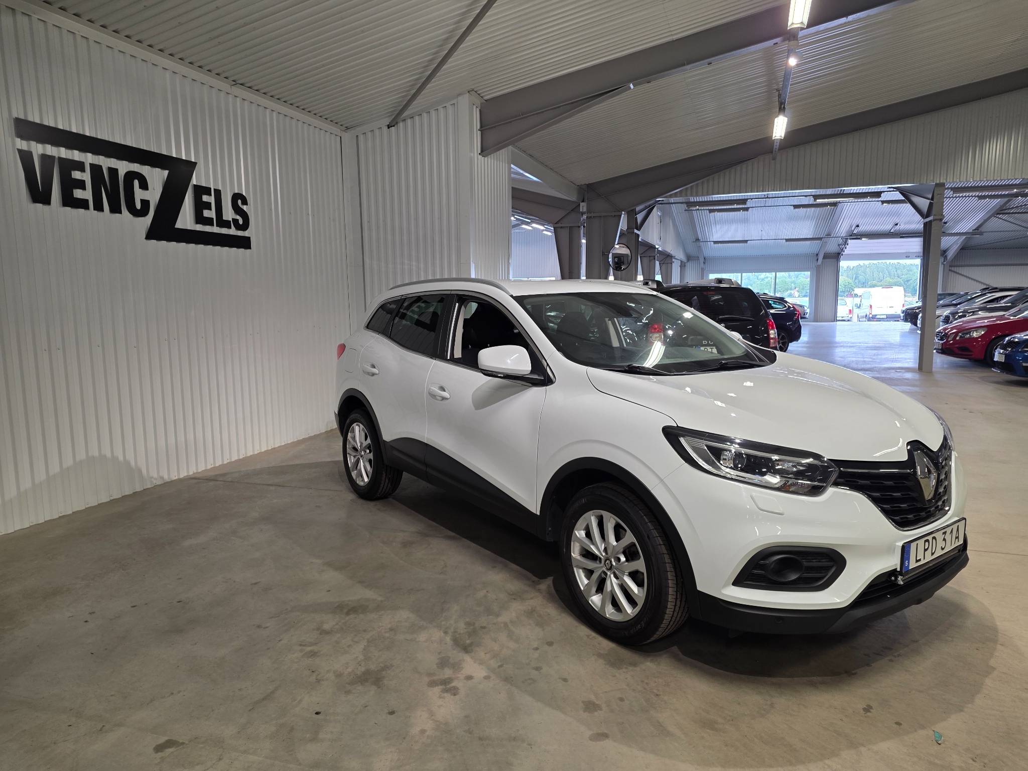 Renault Kadjar 1.3 TCe GPF 2020, photo 2/33