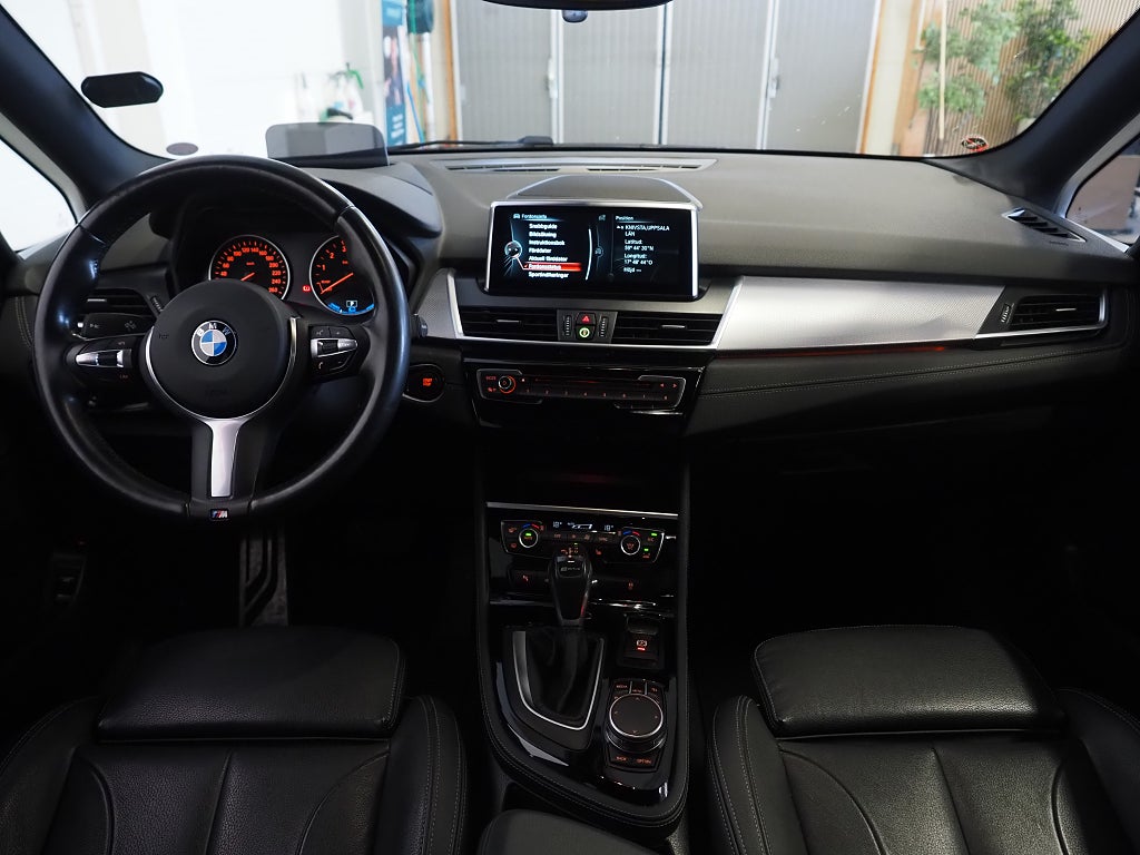 BMW 225xe Active Tourer Plug-in M Sport Navi Kamera HUD Läder 2017