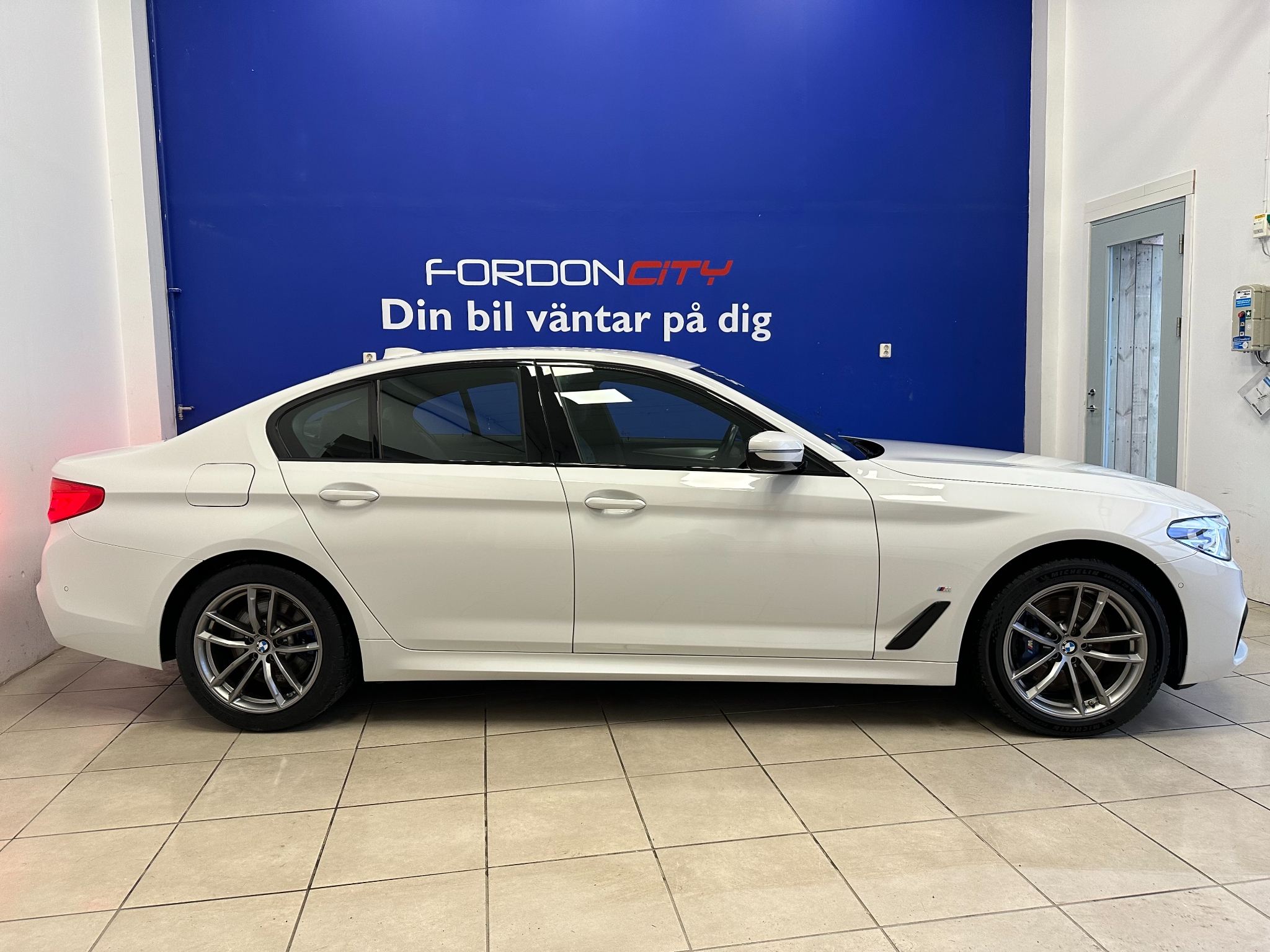 BMW 530 2020, bild 3/53