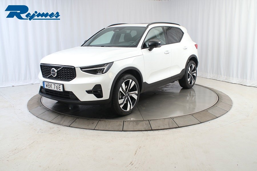 Volvo XC40 B3 FWD Bensin Ultra Dark