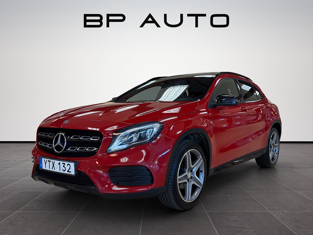 Mercedes-Benz GLA 200 7G-DCT AMG Line Panorama Drag Backkamera GPS