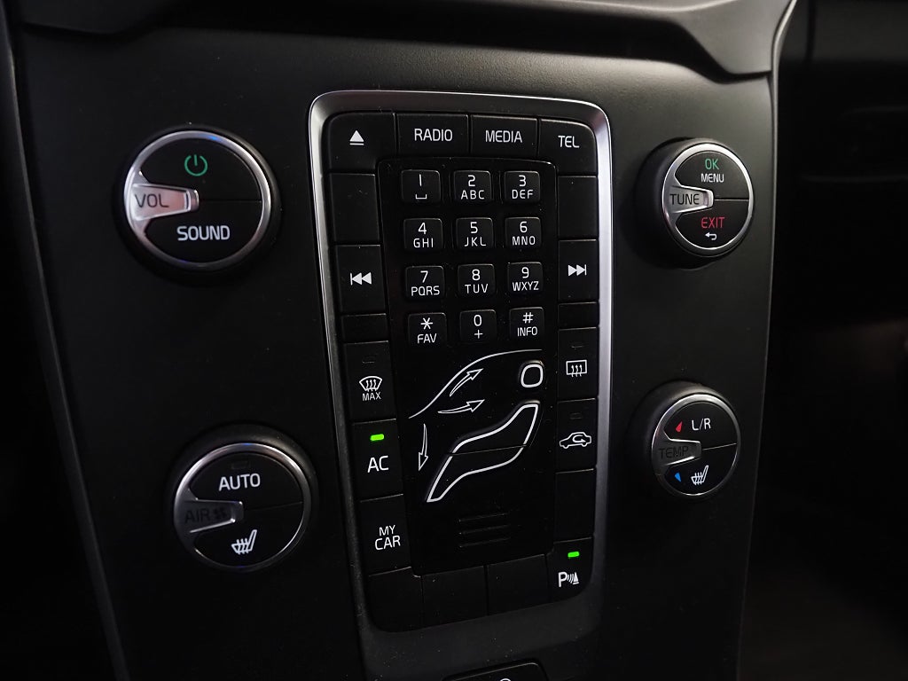 Volvo V40 D2 115hk Your Kinetic | D-värm | 2015