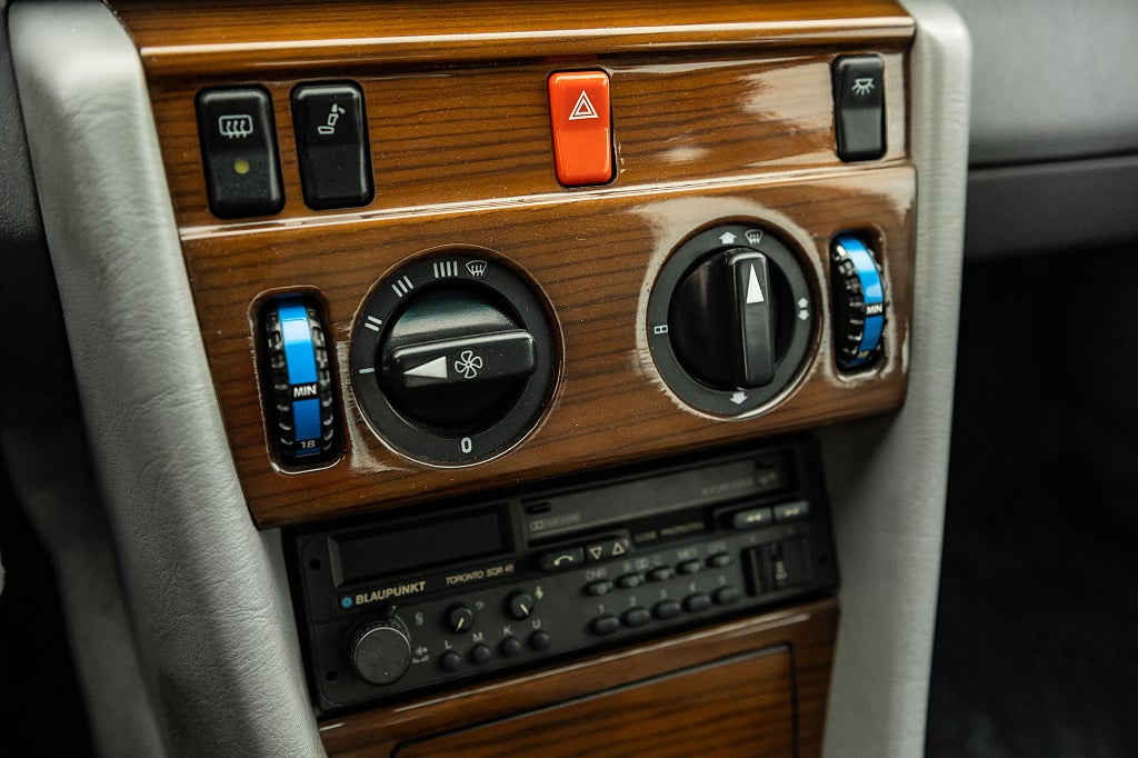 Mercedes-Benz 230 1989 - miniatyr 12