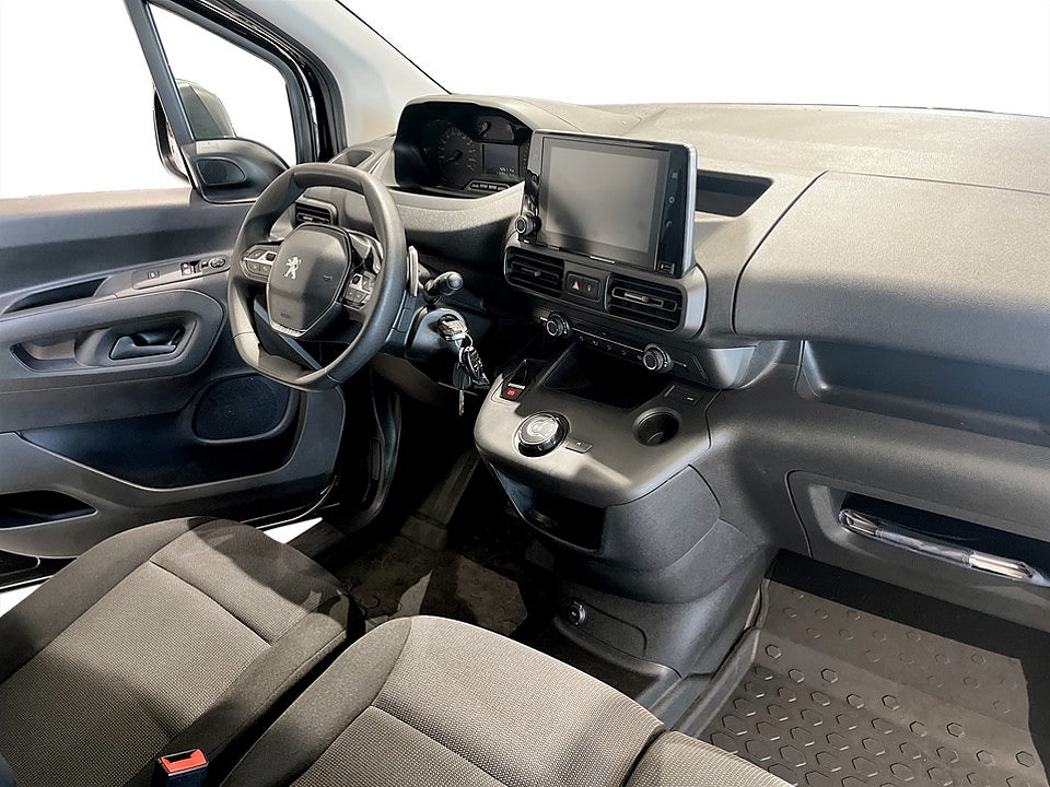 Bild på Peugeot Partner PRO 1.5 BHDi 130hk Aut L1 DRAGKROK
