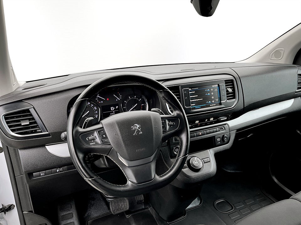 Bild på Peugeot Expert PRO+ 2.0 BHDi 145hk Aut L3 B-KAMERA