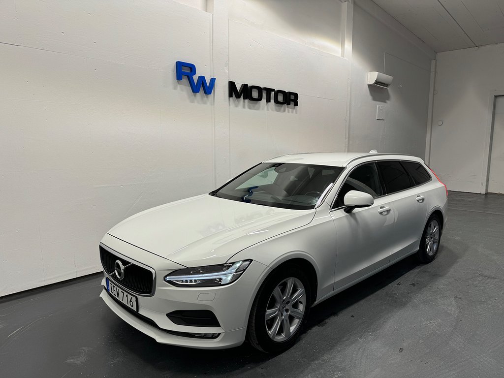 Volvo V90 D3 AWD 150hk Momentum VOC Dieselvärmare Keyless