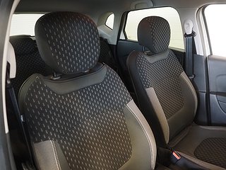 SUV Renault Captur 9 av 17