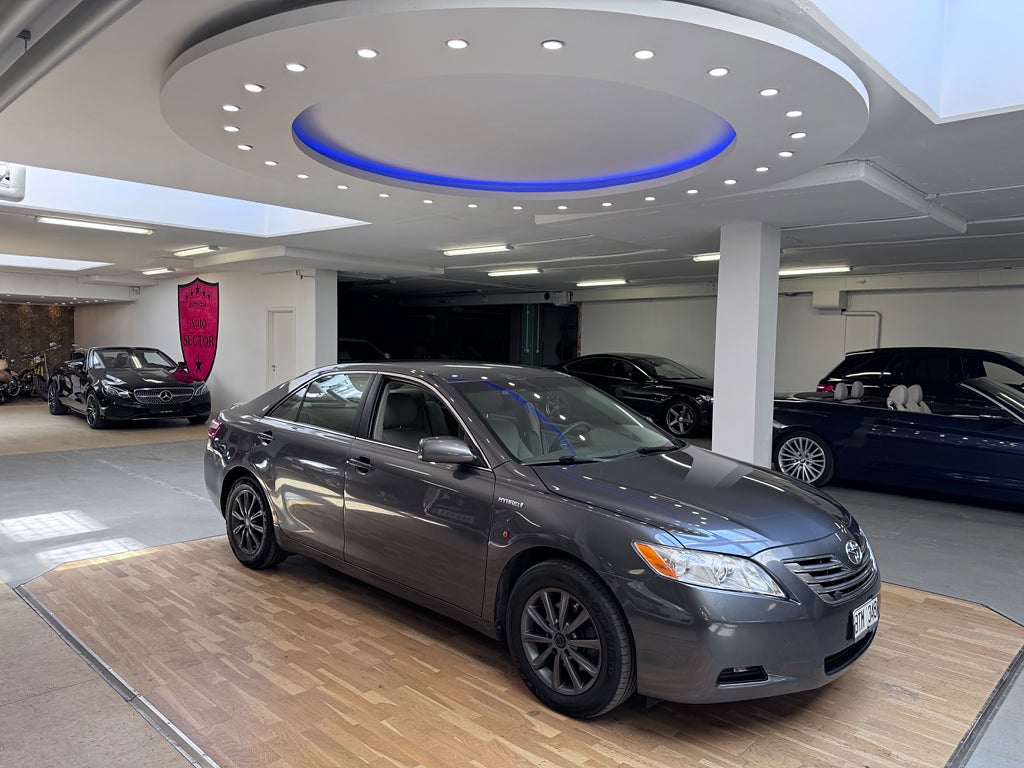 Toyota Camry Hybrid 2.4 E-CVT  original miltal!