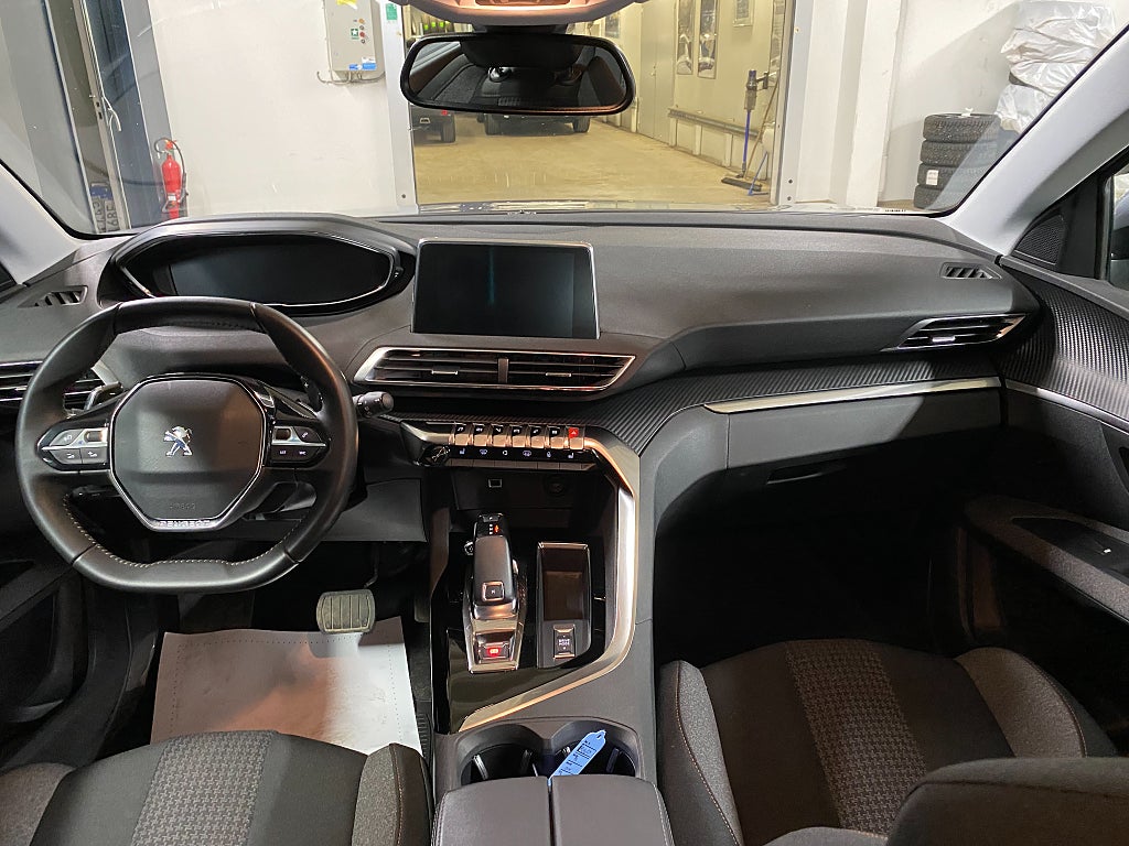 Bild på Peugeot 5008 ACTIVE 1.2 PureTech 130hk AUT