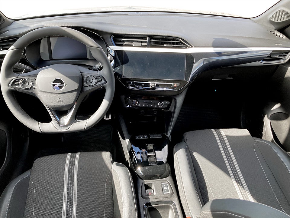 Bild på Opel Corsa GS 1.2 PT 100hk Aut SENSORER CARPLAY