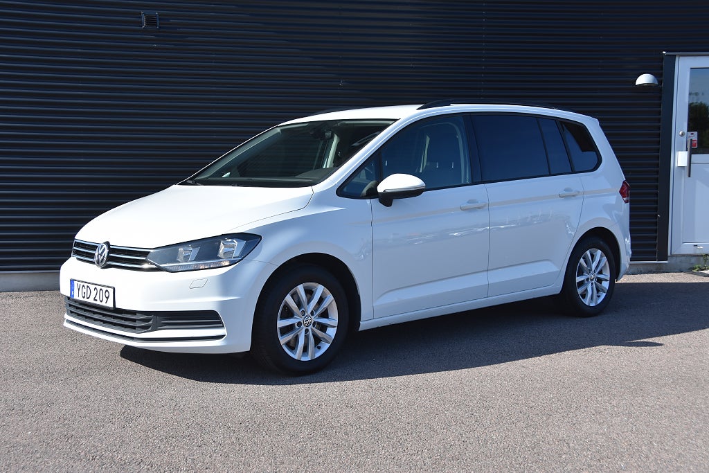 Volkswagen Touran 7-sitsig 1.4 TSI BMT Dragkrok, Carplay, Adaptiv Euro 6
