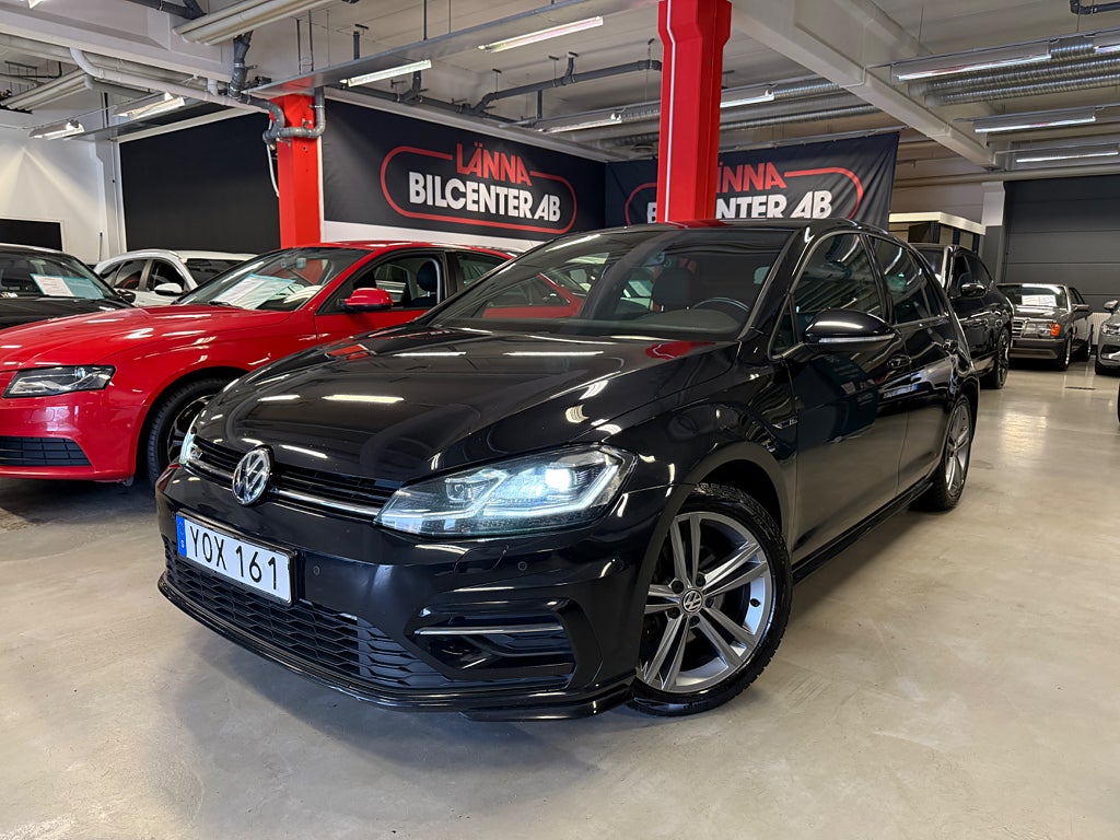 Volkswagen Golf I 1.4 TSI Aut R-line PDC Apple Carplay SoV Låg årsskatt