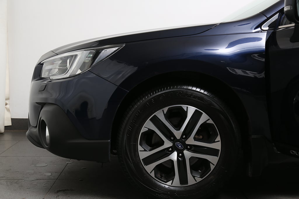 Subaru Outback 2,5i 175hk Ridge AWD Aut Skinn 1ägare Motorv Dragkrok 2018