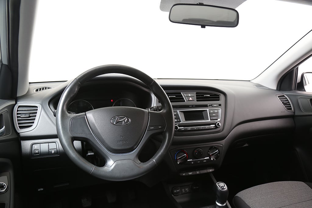 Hyundai i20 1,2 84hk Comfort 5D I 1ägare I Nyservad 2016
