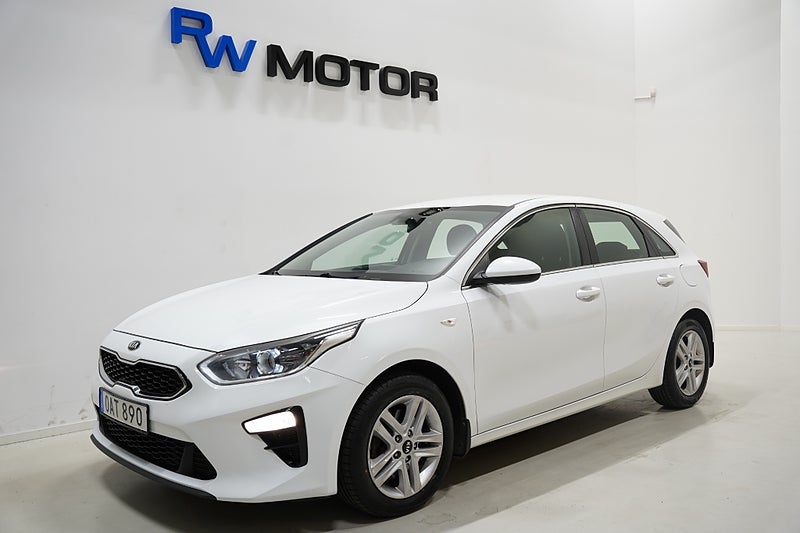 Halvkombi Kia Ceed 1 av 18