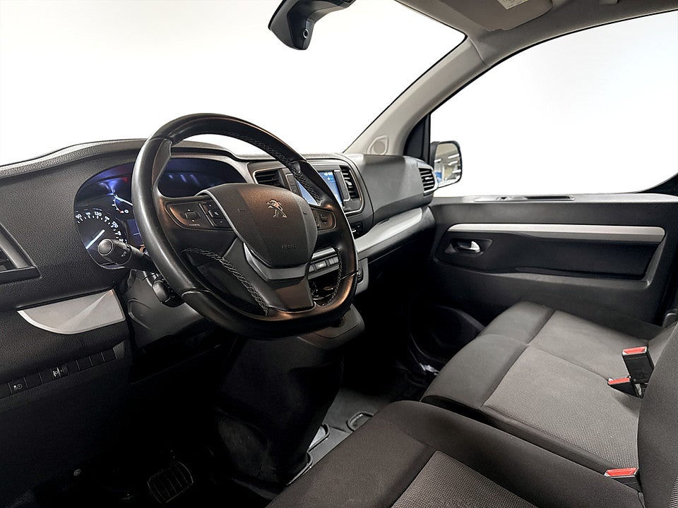 Bild på Peugeot Expert PRO+ 2.0 BHDi 145hk Aut DRAG B-KAMERA