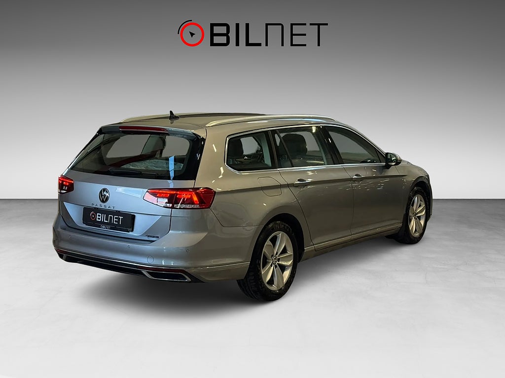 Volkswagen Passat SC 2.0 TDI 4M *3,99%* Värmare Drag Navi LED Kamera