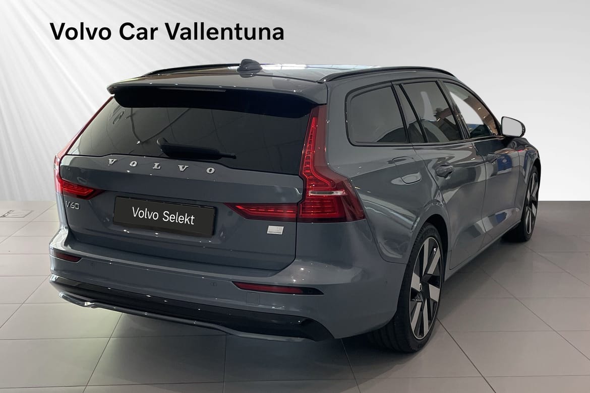Volvo V60 Recharge T8 Ultimate Dark 2024, bild 5/53