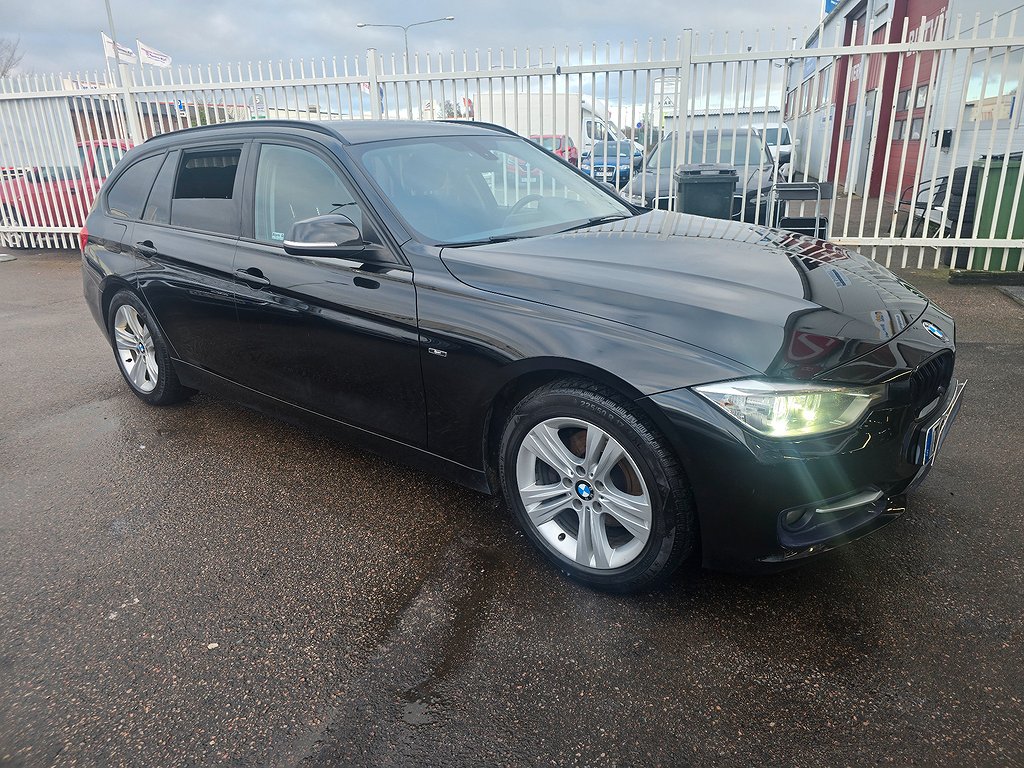 BMW 320 d Touring Sport line 1 Års Garanti 0% Ränta 36 Mån