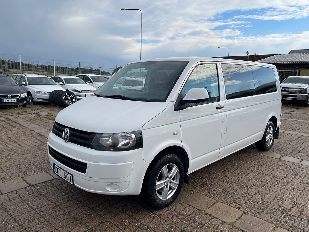 Volkswagen Caravelle 2.0TDI LÅNG 9-SITS VÄRMARE DRAG 2-ÅRS GARANTI