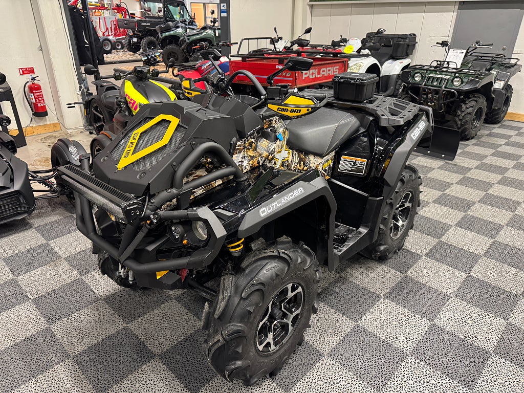 Can-Am Outlander 650 XMR 