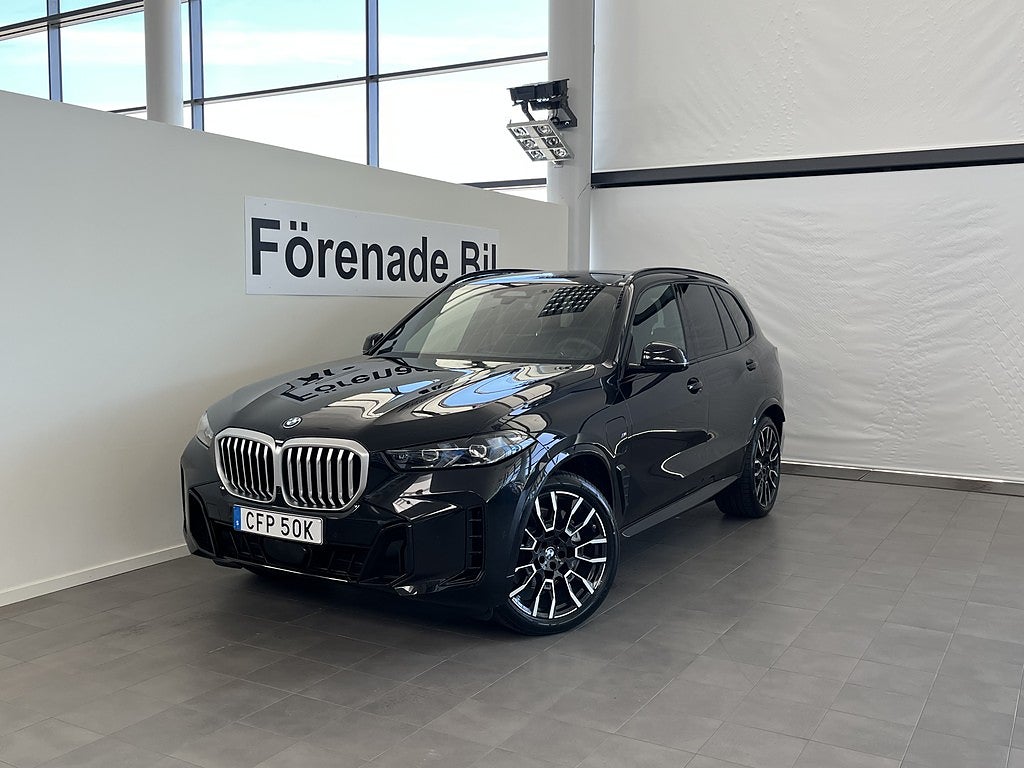 BMW X5 xDrive50e 3,95%ränta M Sport Komfortstol Drag Panorama 