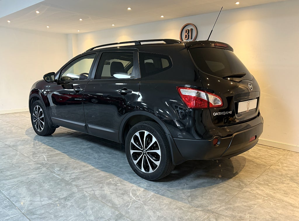 Nissan Qashqai+2 1.6 117HK PANORAMA B-KAMERA GPS 1-ÄGARE FULLSERVAD