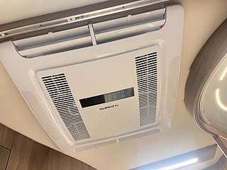 Husbil-integrerad Kabe IMPERIAL 910 QB 28 av 31