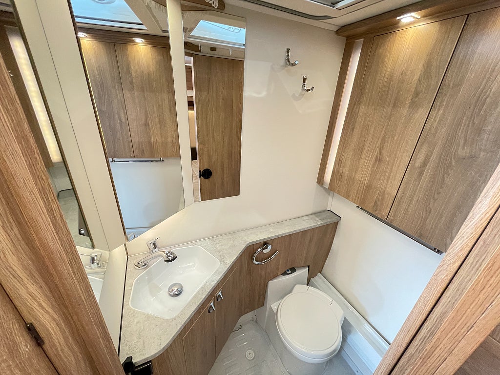 Kabe Smaragd 520 XL KS / ALDE / AC / Året runt standard / 1995kr/mån  - Kabe