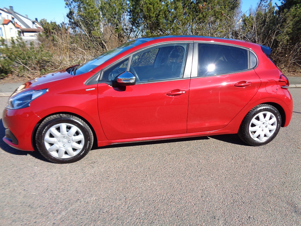 Peugeot 208 5-dörrar 1.2 PureTech 82  Panorama 2887 Mil