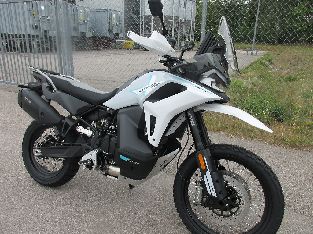 CFMOTO 1000 MT-X 