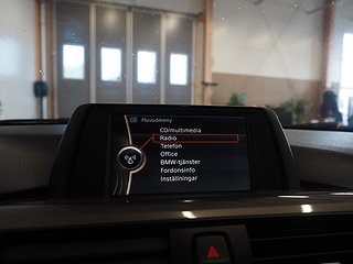 Sedan BMW 320 18 av 21