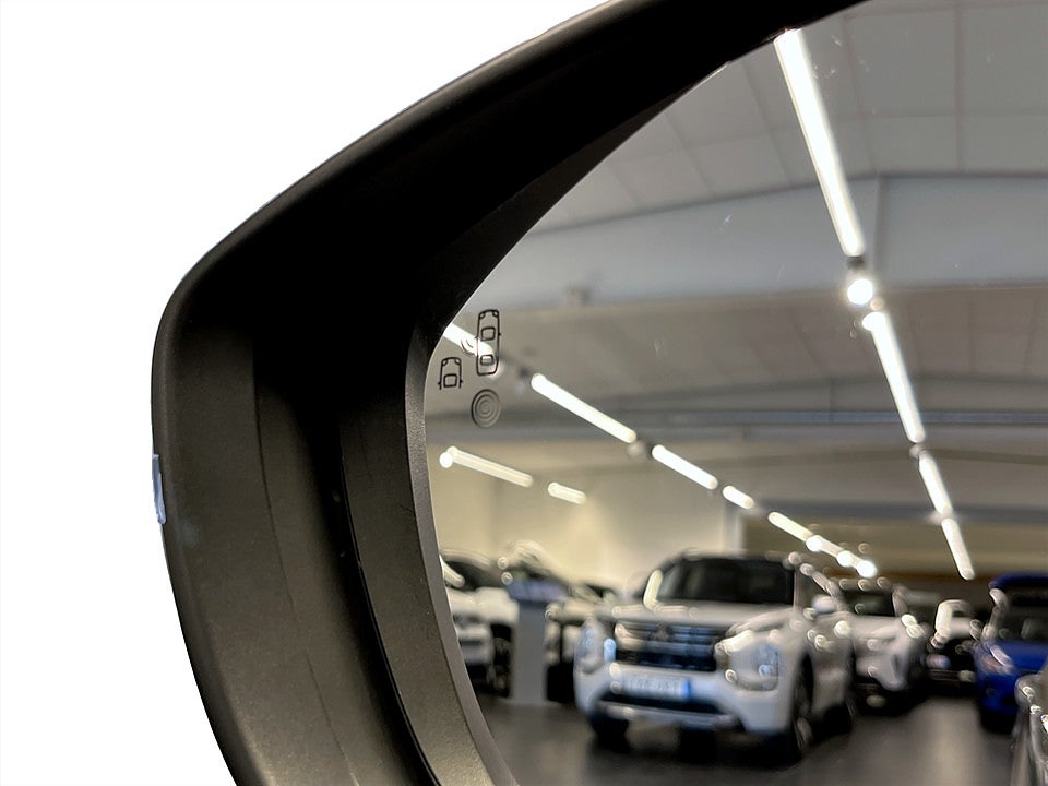 Bild på Peugeot 2008 GT 1.2 PT 130hk Aut B-KAMERA ELSTOL