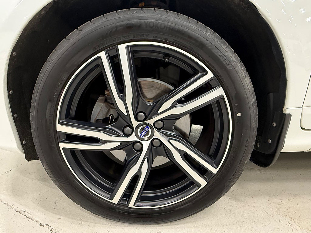 Volvo XC60 D4 AWD Geartronic Classic R-Design Toppskick Ny kamrem - miniatyr 27