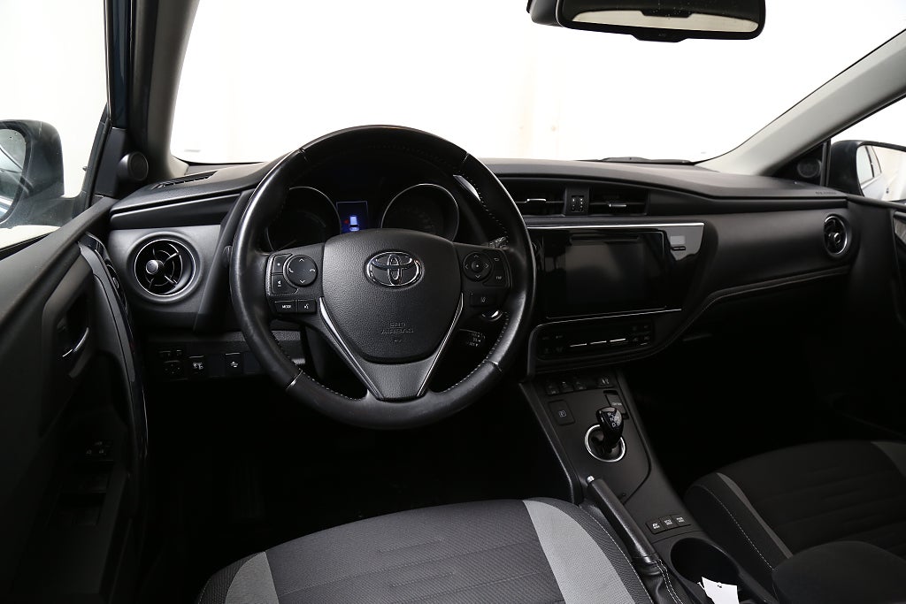 Toyota Auris Touring Sports Hybrid e-CVT Active Plus Motorvärmare 2016