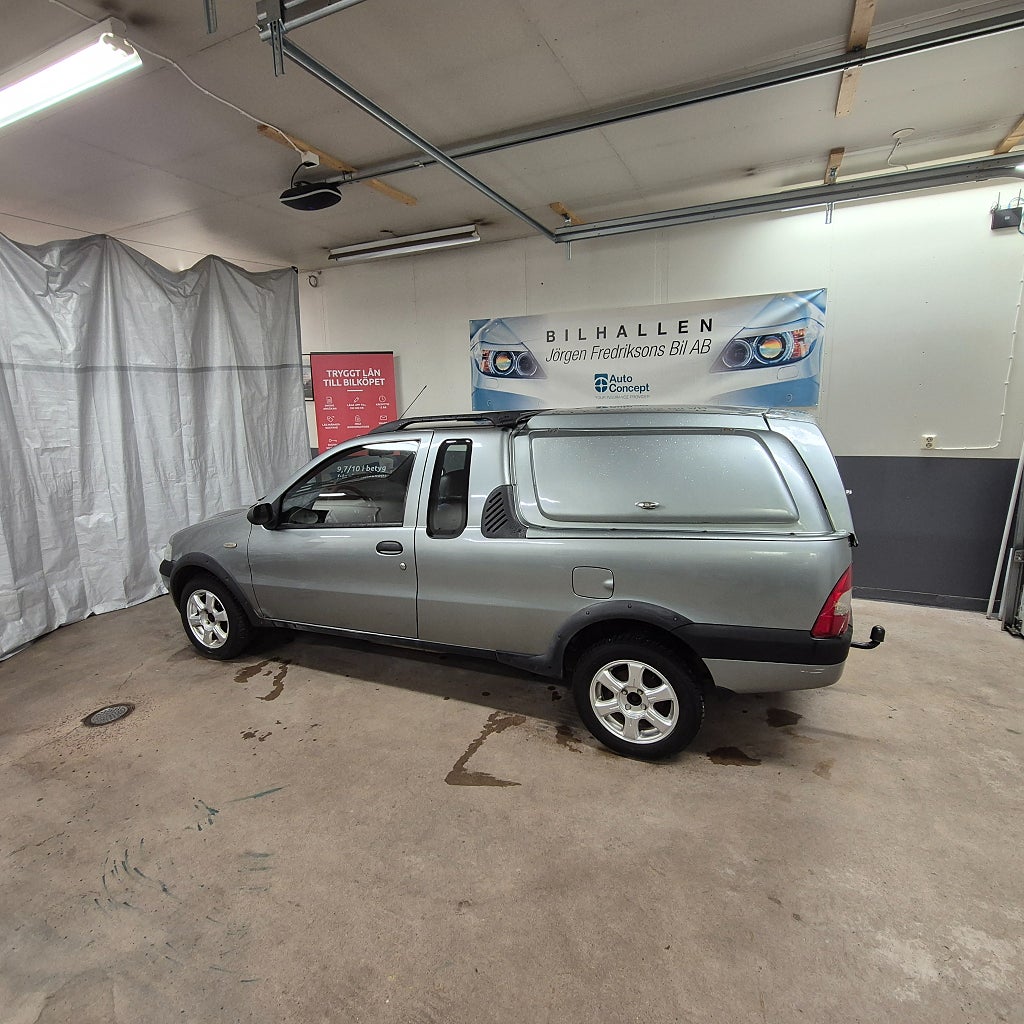 Fiat Strada Extended 1,9 JTD 14000 Mil 24000 kr