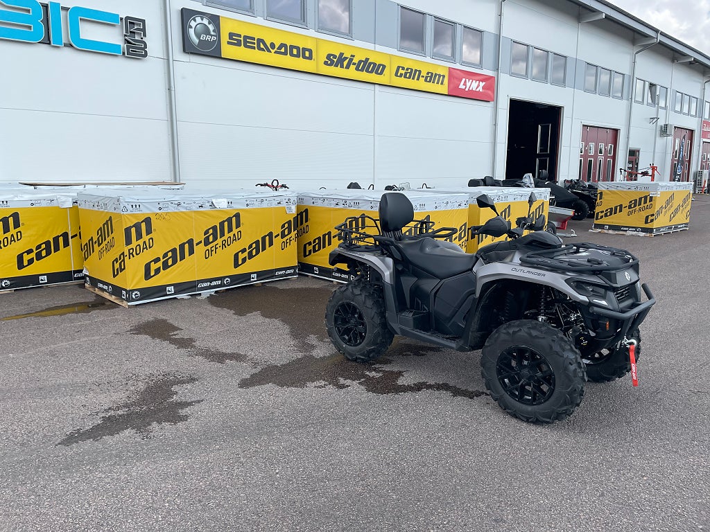 Can-Am Outlander MAX XT T 700 -24