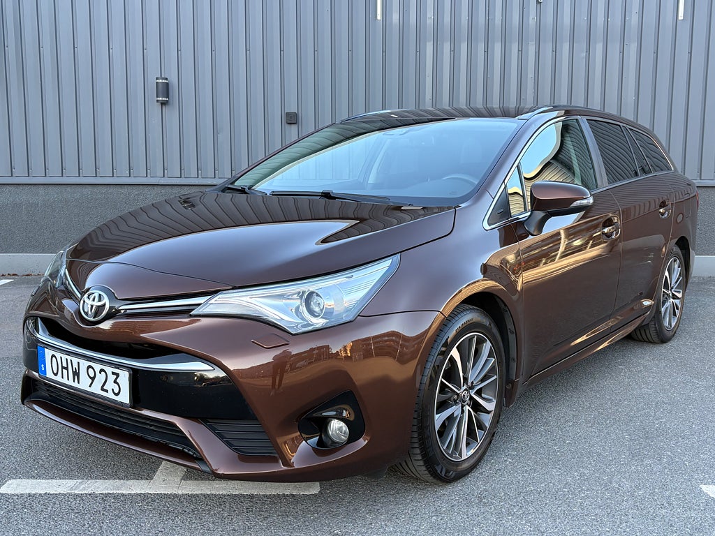 Toyota Avensis Kombi | 1.8 Valvematic | Active Plus | En ägare | 147hk