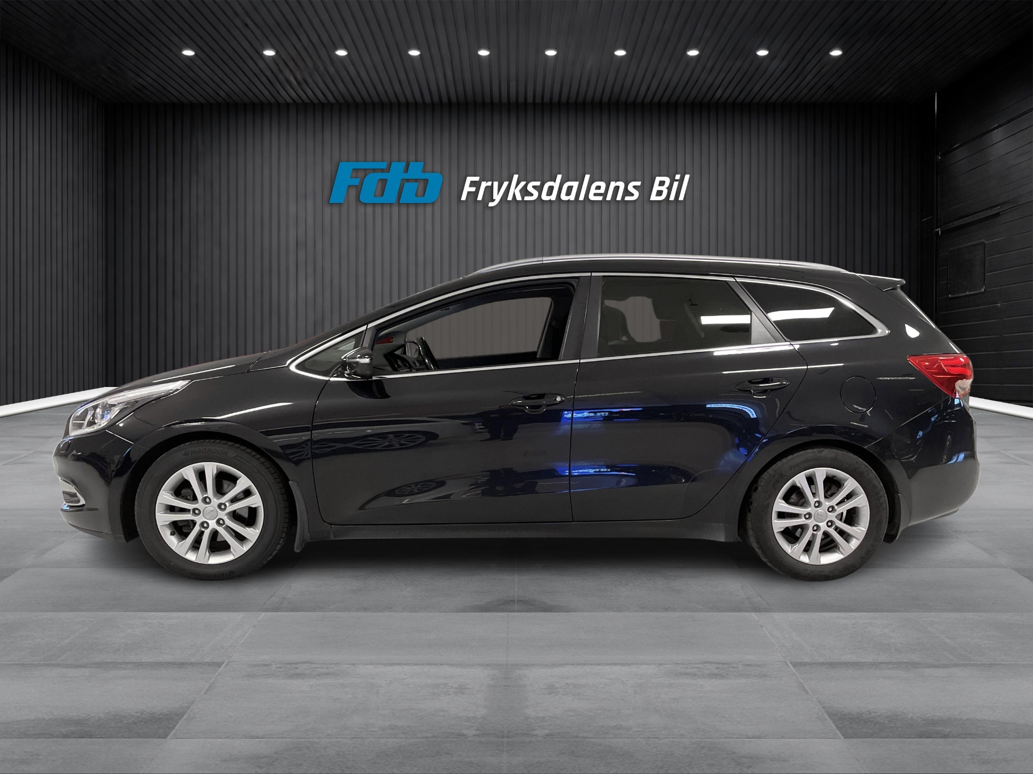 Kia Ceed 1.6 CRDi 128 2013, bild 2/10
