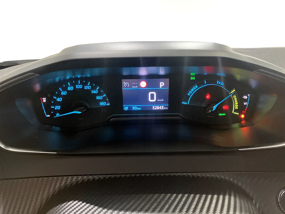 Bild på Peugeot 2008 Active 50kWh 136hk Aut CARPLAY B-KAMERA