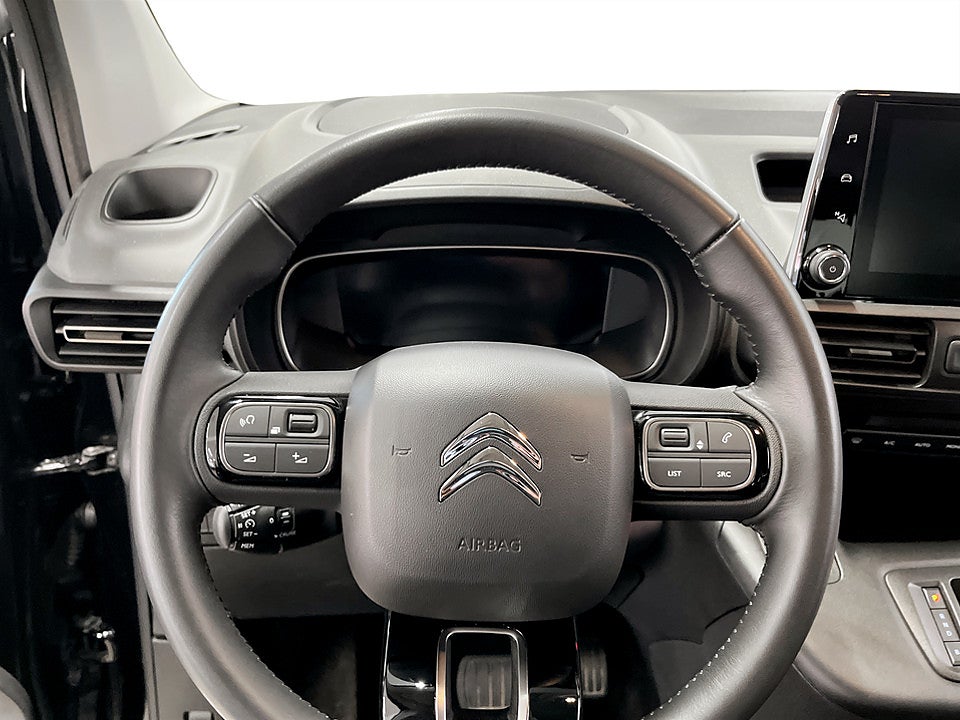 Bild på Citroën e-Berlingo M Shine 50kWh 136hk Aut B-KAMERA NAVI