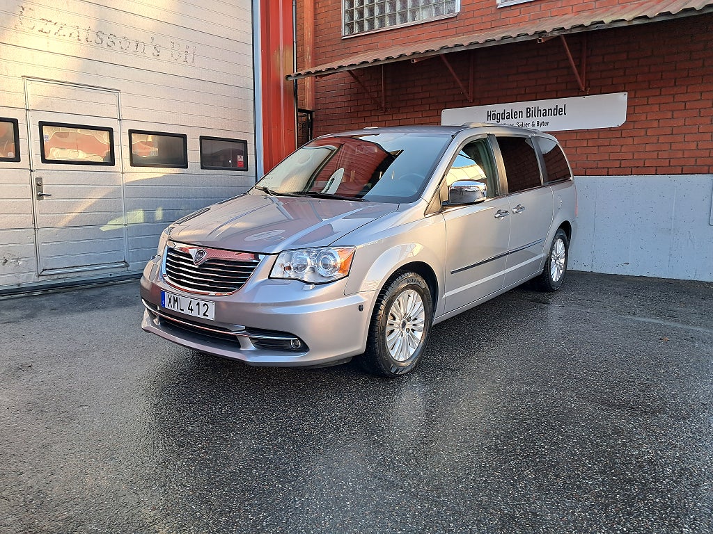 Lancia Voyager 2.8 LX Euro 5